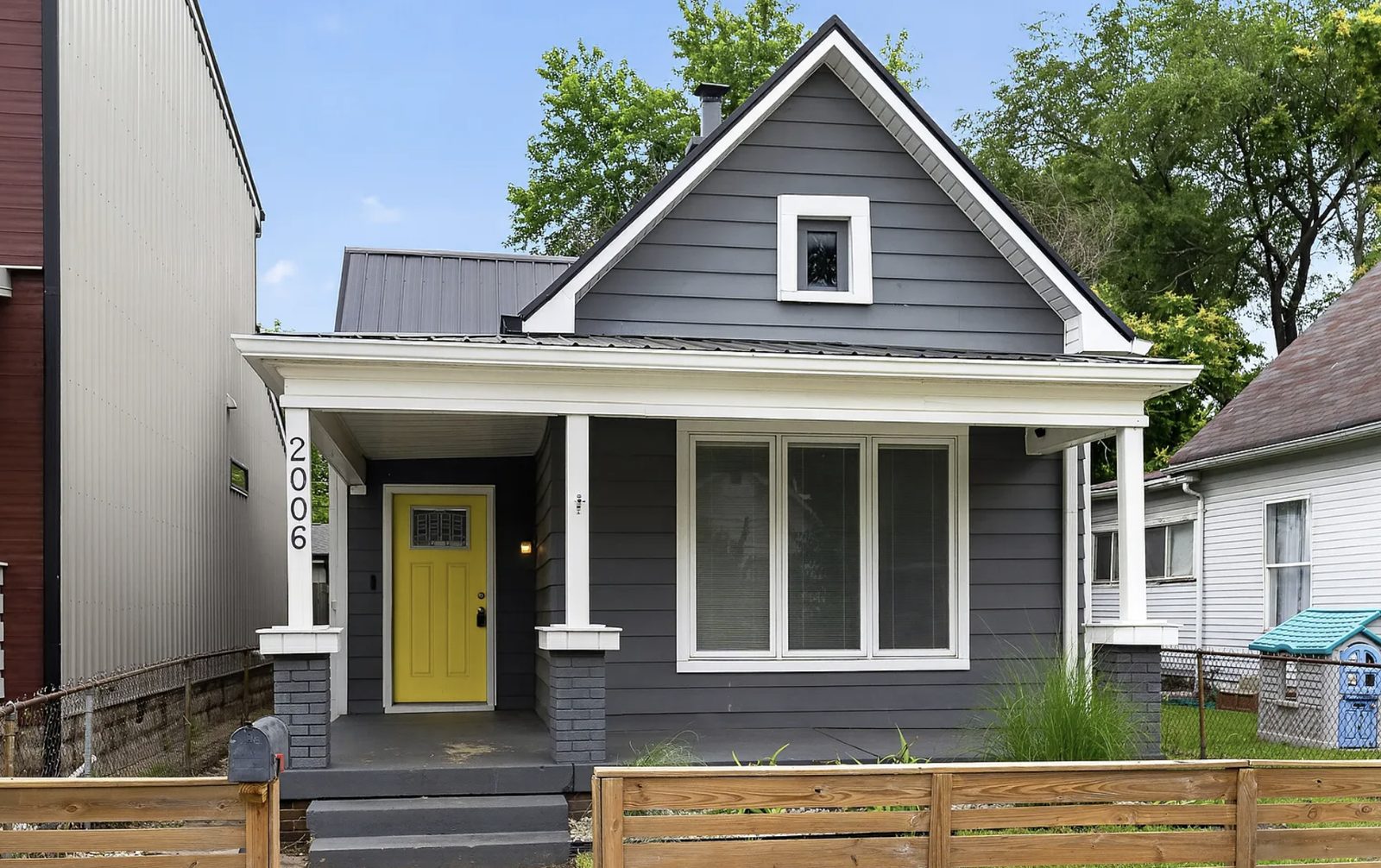 2006 Lexington Ave